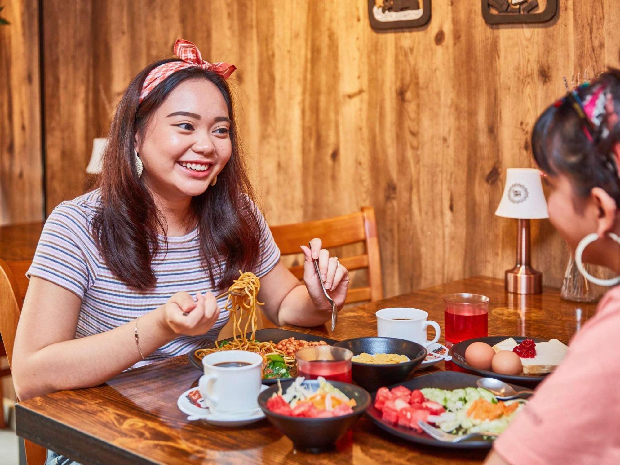 Ibis Budget Singapore Selegie Buitenkant foto